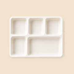 5 COMPT. SCHOOL TRAY BIO DEGRADABLE - 500CT — full product view on beige background