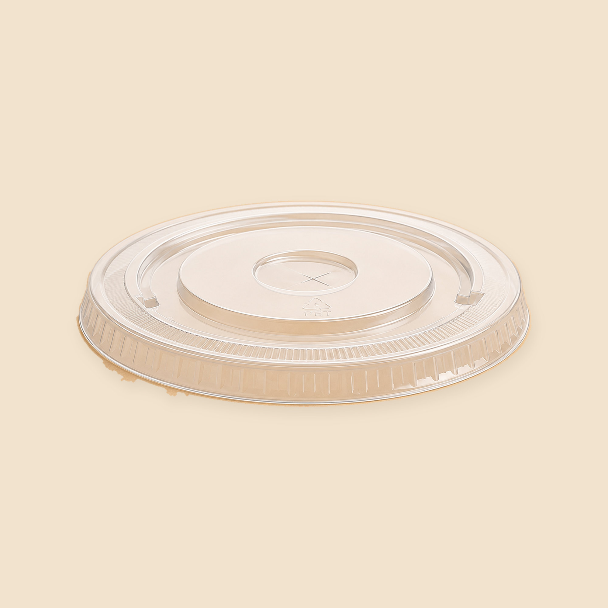 32oz PET FLAT LIDS STRAW SLOT 500CT — full product view on beige background