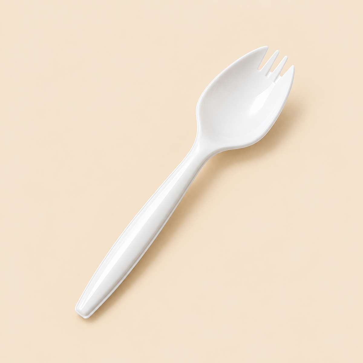 SPORK MEDIUM WHITE - 1000ct — beige studio product photo